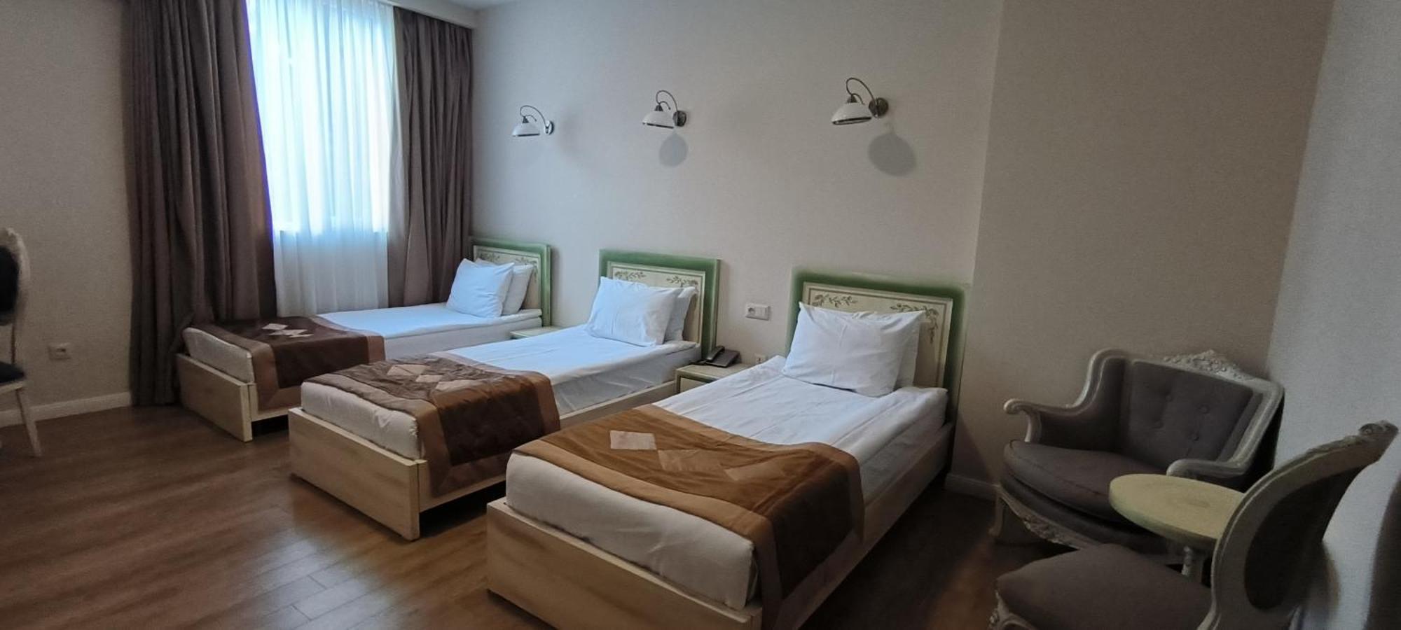 Prestige Palace - Esquisse Hotel Tbilisi Quarto foto